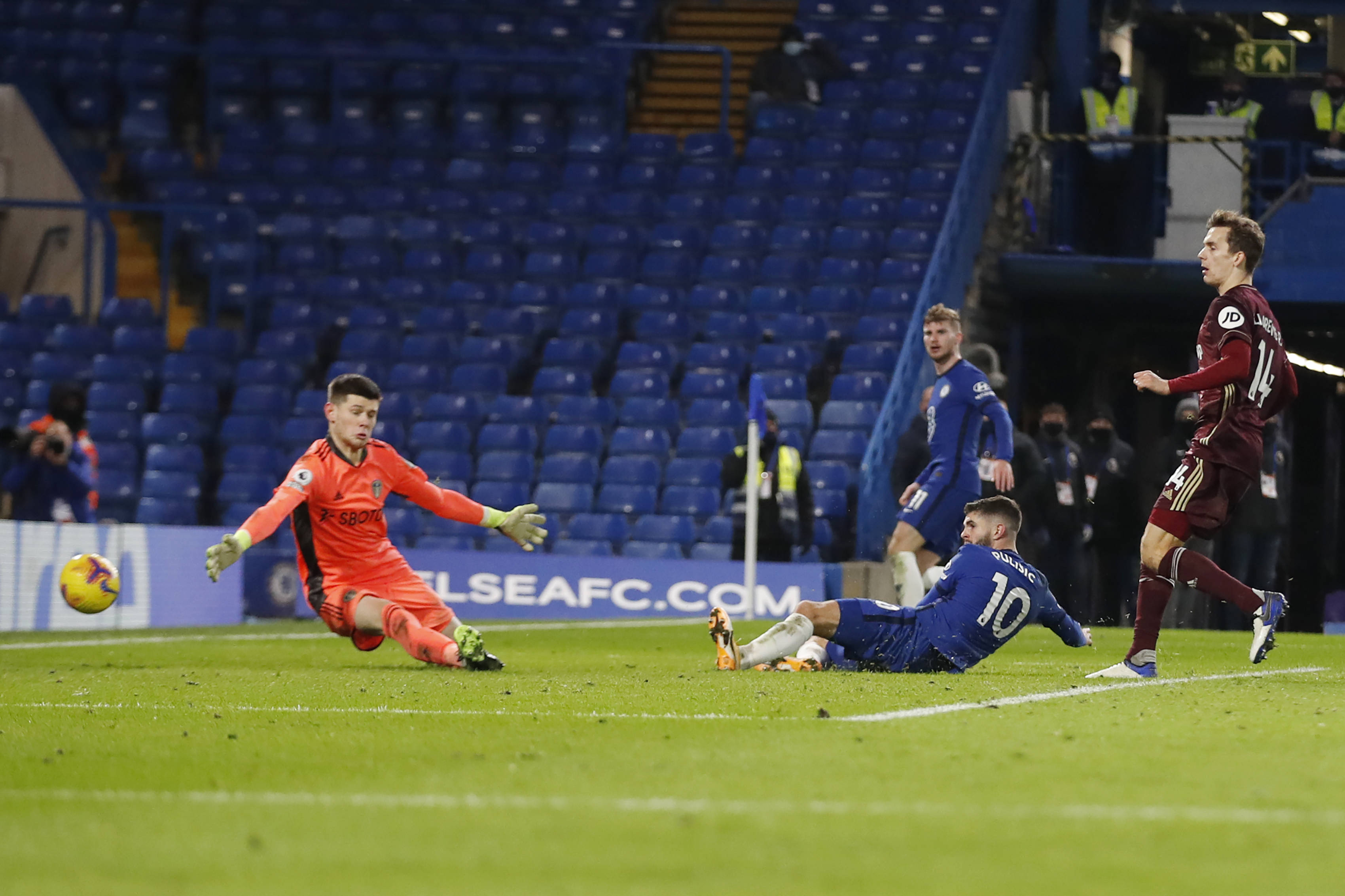 求每队由男 求每队由男